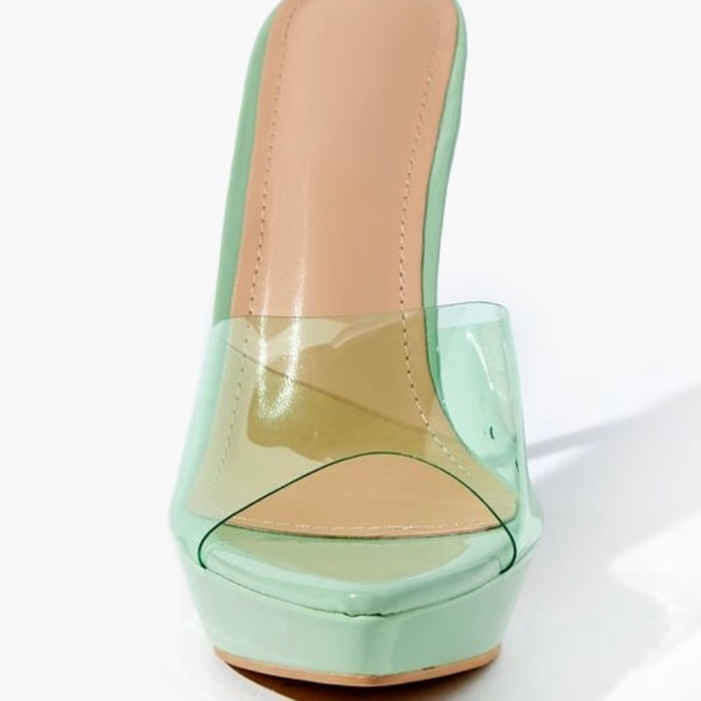 Woman size 8